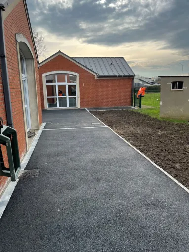 Création parvis en enrobé d'une école à Dunkerque, Dunkerque, TP4F