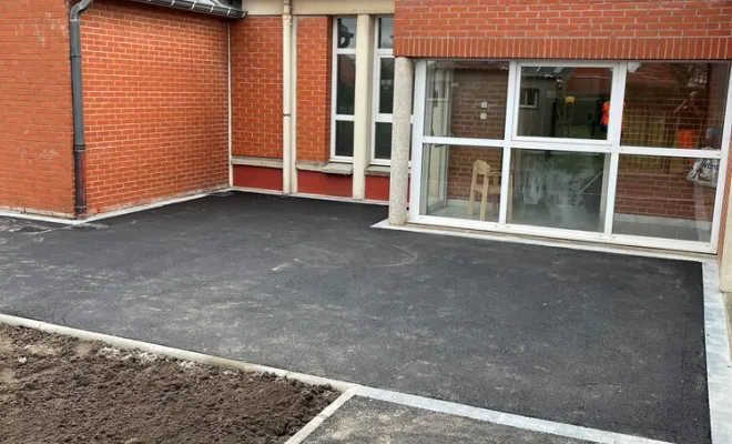 Création parvis en enrobé d'une école à Dunkerque, Dunkerque, TP4F